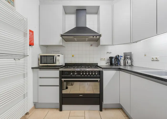 Yasmine 0302 Appartement